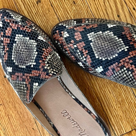 Madewell Women’s The Frances Loafer Mule - Snake Embossed Leather - like new! - Picture 2 of 4